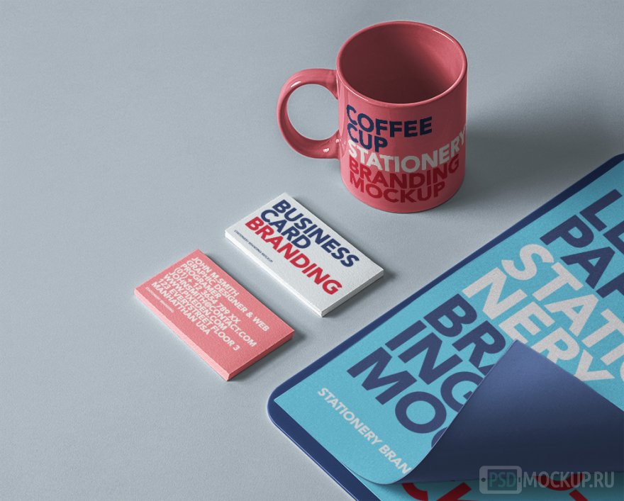 Mockup набор канцелярских товаров с чашкой